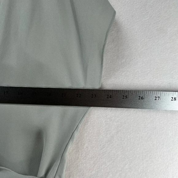 EXPRESS Blouse Size XL Crepe Surplice Twist Front Dolman Sleeve Back Zip Gray - Picture 7 of 13